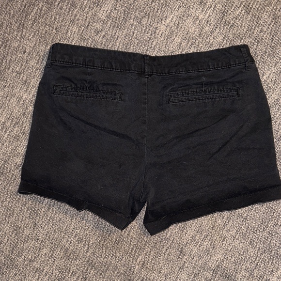 Old Navy Women's Black Jean Shorts - Picture 2 of 4